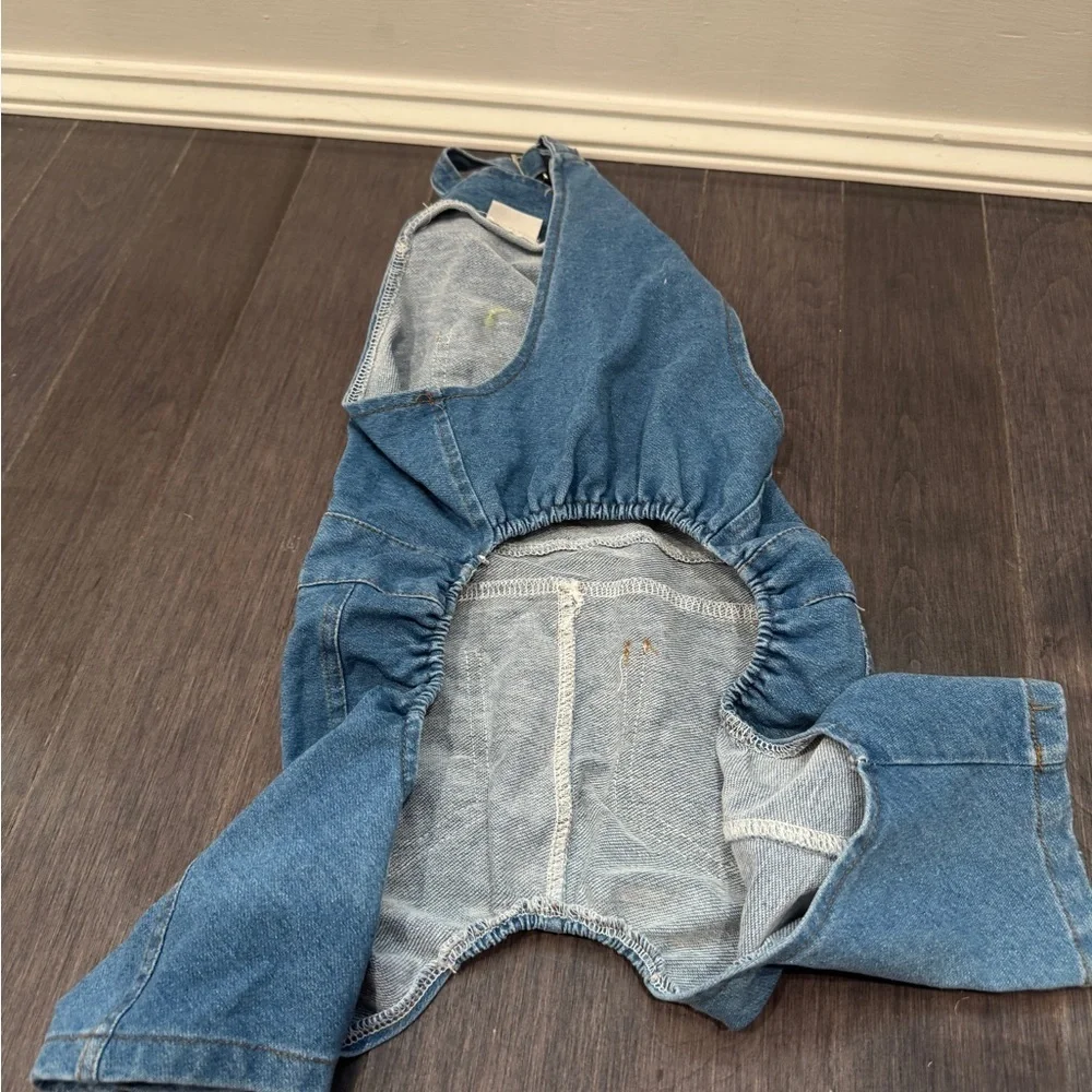 Pet Clothing Outfitters new without